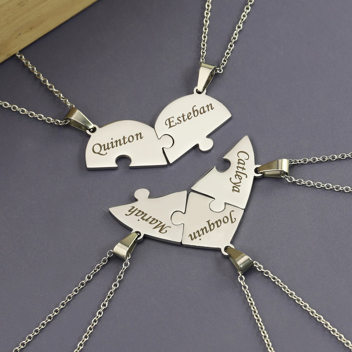 Personalisiertes Puzzle-Herz Namensanhänger – Symbol für Verbundenheit & Liebe