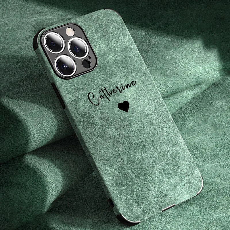 Personalisiertes iPhone-Hülle aus Lammleder in Matt – Luxuriöses Design mit Namensgravur für iPhone 13, 14, 15, 16 (Pro, Max)