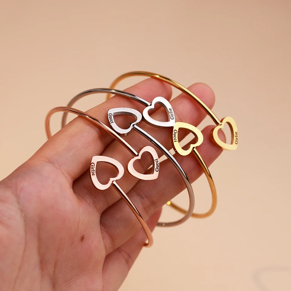 Personalisierbares Herz-Armband für Frauen – Edelstahl mit Gravur