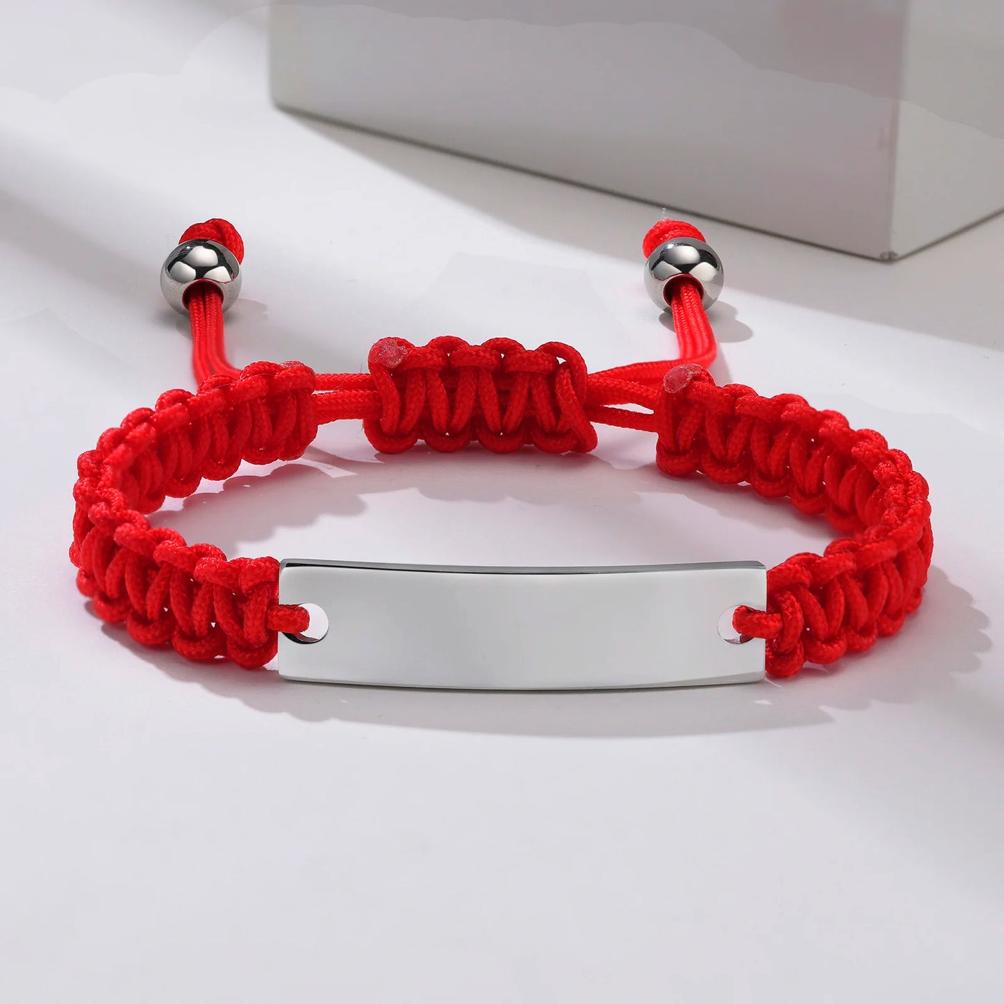 Seilketten-Armband mit personalisiertem Namen und Längenverstellbarkeit