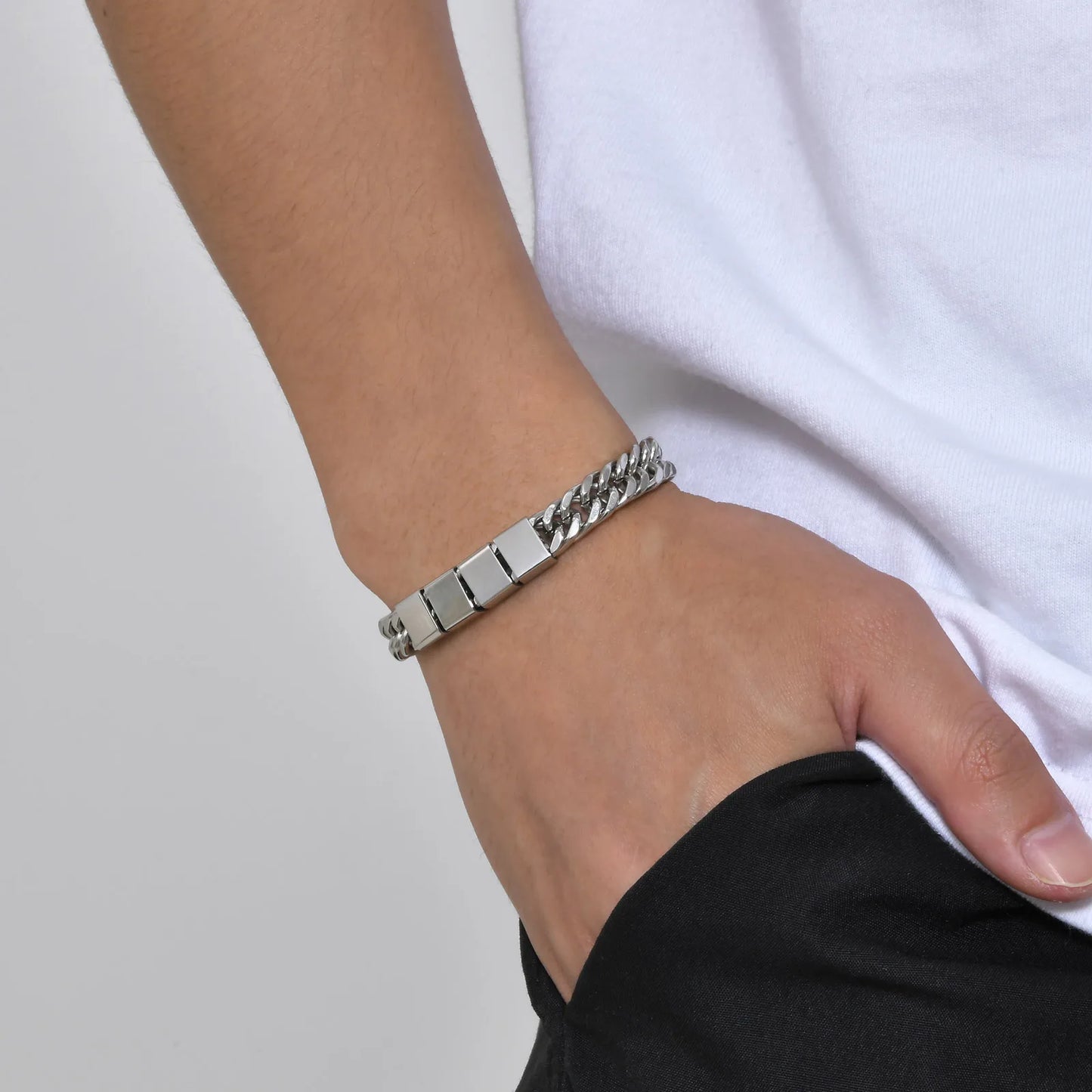 Personalisierbares Cuban Chain Armband für Männer – Edelstahl mit Namensgravur