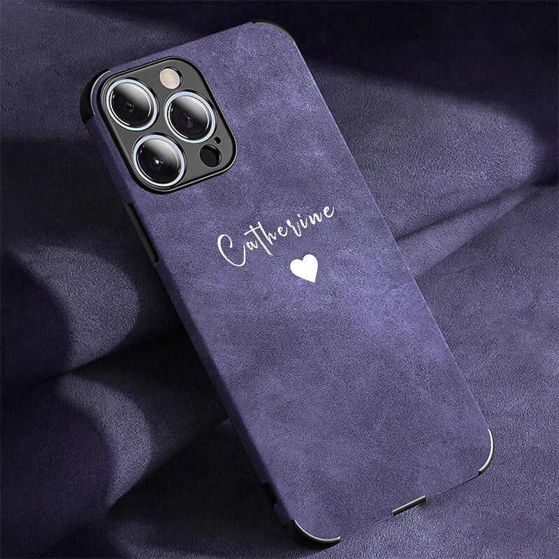 Personalisiertes iPhone-Hülle aus Lammleder in Matt – Luxuriöses Design mit Namensgravur für iPhone 13, 14, 15, 16 (Pro, Max)