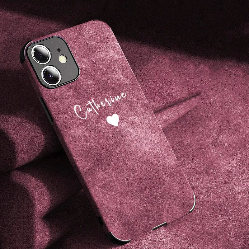 Personalisiertes iPhone-Hülle aus Lammleder in Matt – Luxuriöses Design mit Namensgravur für iPhone 13, 14, 15, 16 (Pro, Max)
