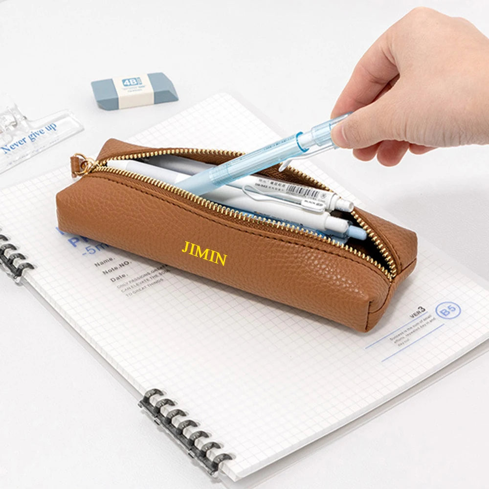 Personalisiertes Leder-Etui für Stifte – Mit Namensgravur – Stilvolles Accessoire für Schule, Büro oder Business