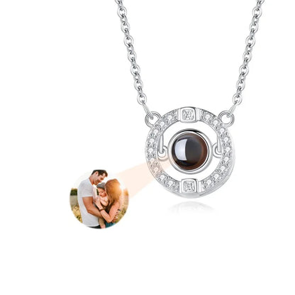 Personalisiertes Projektions-Anhänger mit Foto – viele Design - Individuelles Geschenk für Frauen & Mädchen