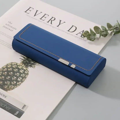 Leder Brillenetui mit Gravur Vintage Design – Stilvolle & sichere Aufbewahrung für Sonnenbrillen