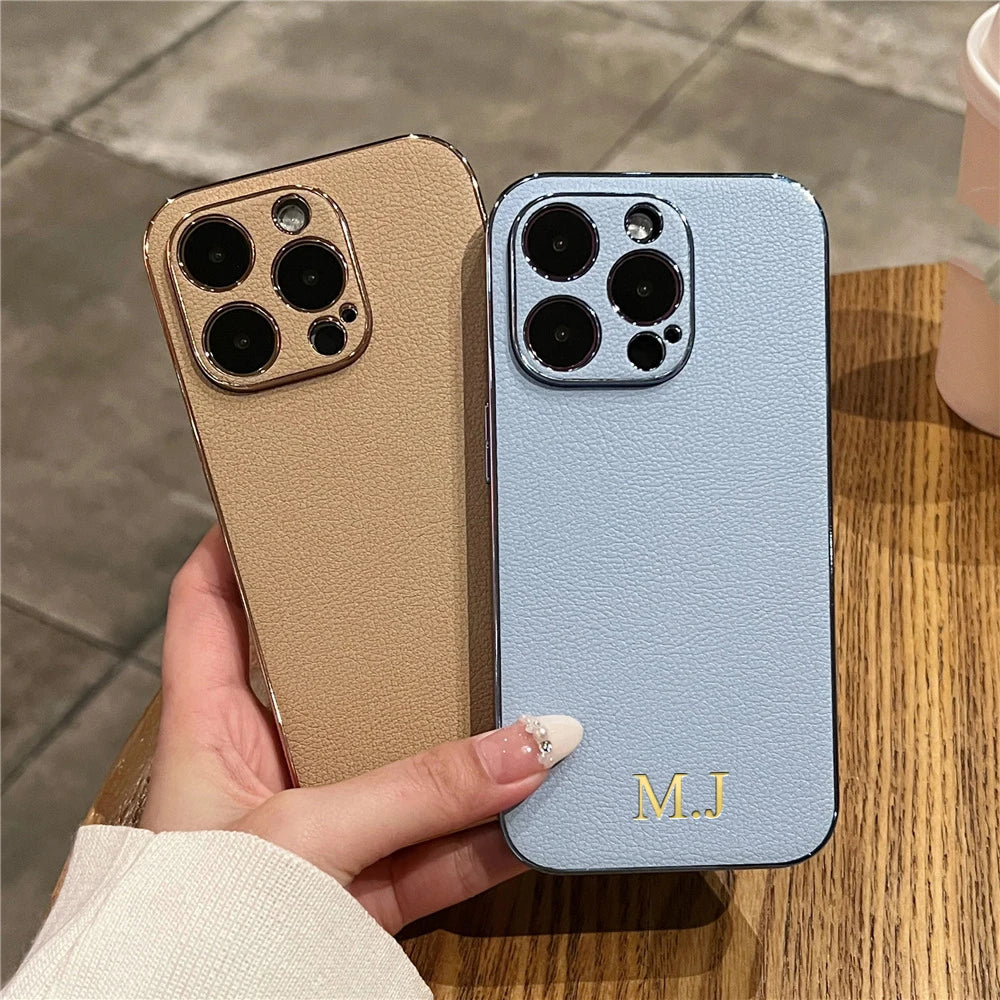 Personalisiertes iPhone-Hülle mit Namensgravur – Leder-Hülle mit Chrom-Bumper für iPhone 13, 14, 15, 16 (Pro, Max)