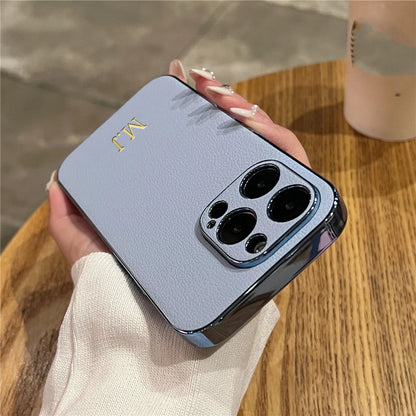 Personalisiertes iPhone-Hülle mit Namensgravur – Leder-Hülle mit Chrom-Bumper für iPhone 13, 14, 15, 16 (Pro, Max)