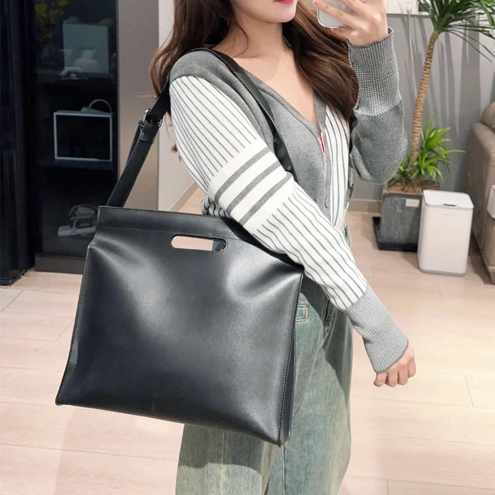 Luxuriöse Laptop-Tasche für Frauen – Personalisiert mit Namensgravur – mit viel Stauraum