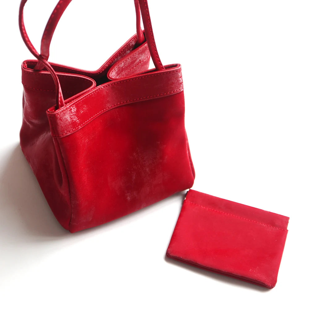 Luxuriöse Damen Bucket Handtasche aus Seide & Wildleder mit Schultergurt – Personalisierbar mit Namen