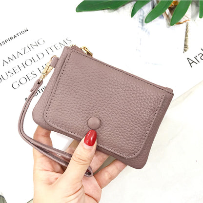 Portemonnaie mit Namensgravur aus echtem Leder – Elegantes Damen-Accessoire mit Schlüsselanhänger