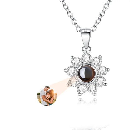 Personalisiertes Projektions-Anhänger mit Foto – viele Design - Individuelles Geschenk für Frauen & Mädchen