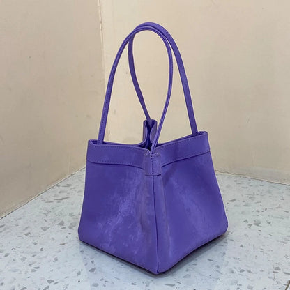Luxuriöse Damen Bucket Handtasche aus Seide & Wildleder mit Schultergurt – Personalisierbar mit Namen