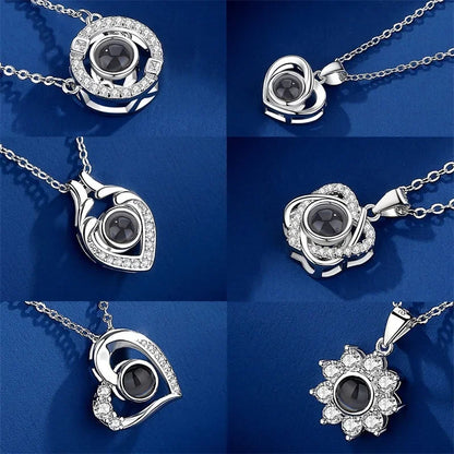 Personalisiertes Projektions-Anhänger mit Foto – viele Design - Individuelles Geschenk für Frauen & Mädchen