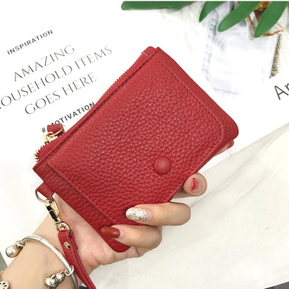 Portemonnaie mit Namensgravur aus echtem Leder – Elegantes Damen-Accessoire mit Schlüsselanhänger
