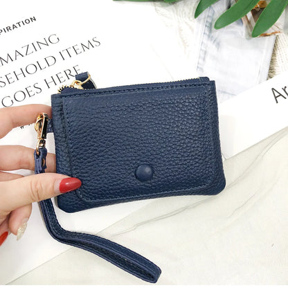 Portemonnaie mit Namensgravur aus echtem Leder – Elegantes Damen-Accessoire mit Schlüsselanhänger