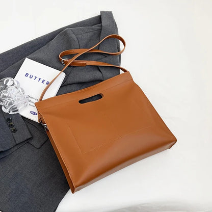 Luxuriöse Laptop-Tasche für Frauen – Personalisiert mit Namensgravur – mit viel Stauraum