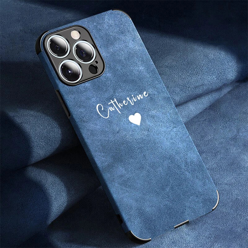 Personalisiertes iPhone-Hülle aus Lammleder in Matt – Luxuriöses Design mit Namensgravur für iPhone 13, 14, 15, 16 (Pro, Max)