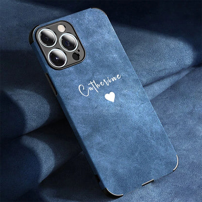 Personalisiertes iPhone-Hülle aus Lammleder in Matt – Luxuriöses Design mit Namensgravur für iPhone 13, 14, 15, 16 (Pro, Max)