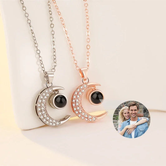 Personalisiertes Foto-Halskette mit Halbmond-Design – Individuelles Geschenk für Frauen