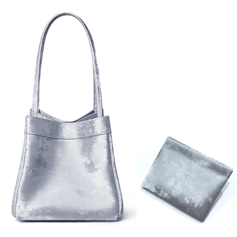 Luxuriöse Damen Bucket Handtasche aus Seide & Wildleder mit Schultergurt – Personalisierbar mit Namen