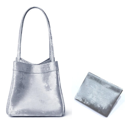 Luxuriöse Damen Bucket Handtasche aus Seide & Wildleder mit Schultergurt – Personalisierbar mit Namen